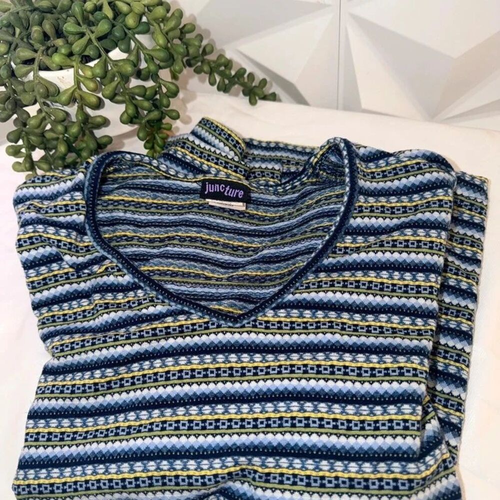 Vintage Y2K Juncture Striped V Neck Baby Tee Ribbed Knit Top Medium